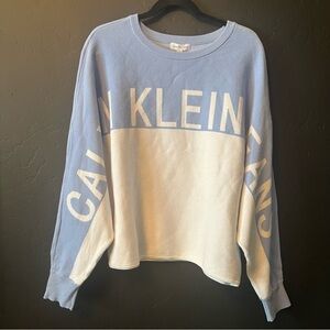 Calvin Klein jeans Sweater Womens size: M Long Sleeves, color Blue and White